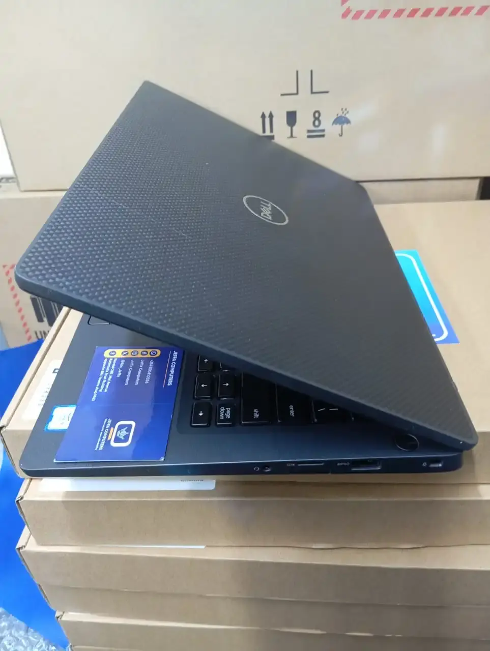 Dell Latitude 7300