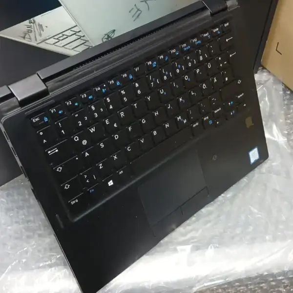 Dell Latitude 7390