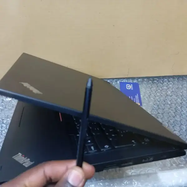 Lenovo Yoga 380
